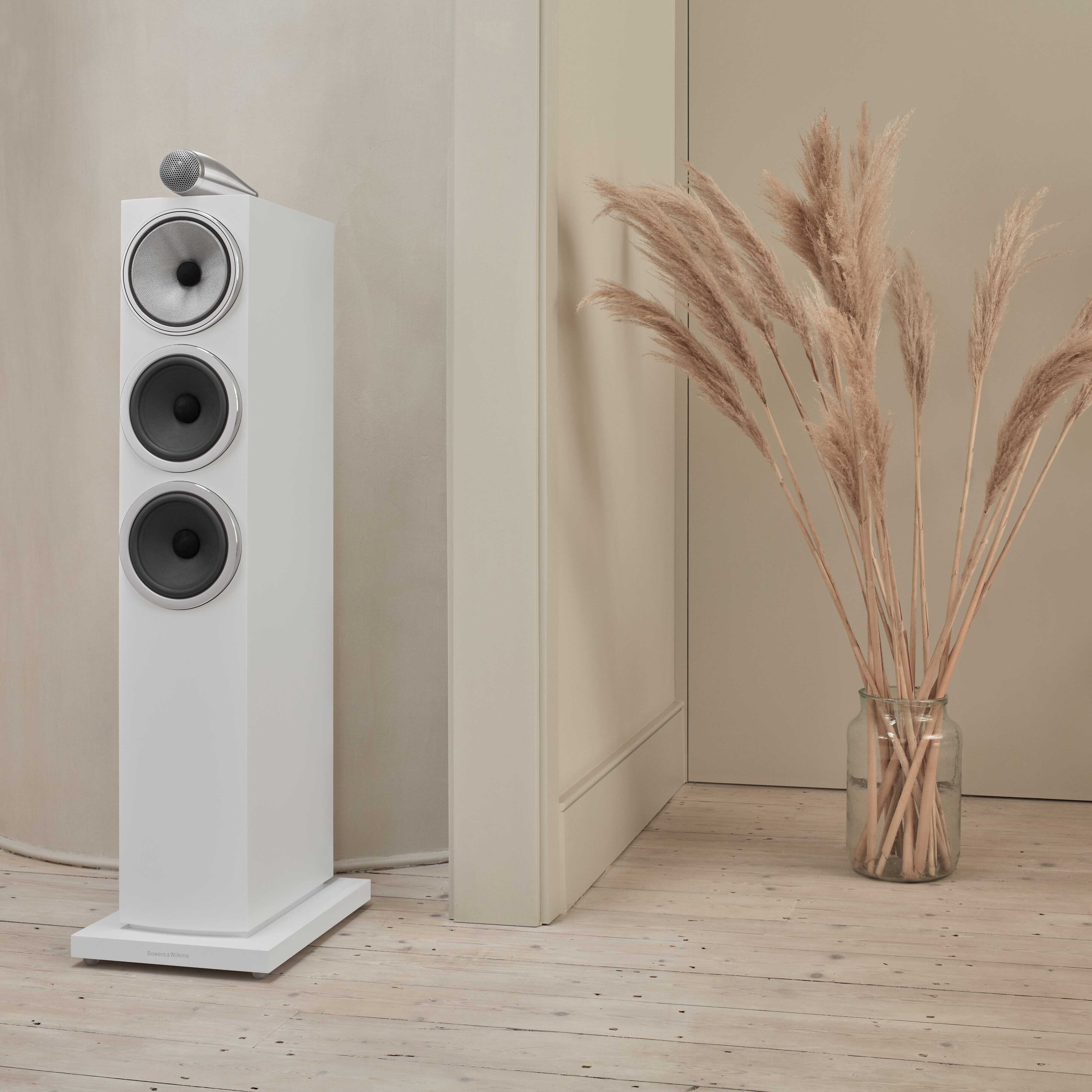 B&W Bowers & Wilkins 703 S3 (120x80)