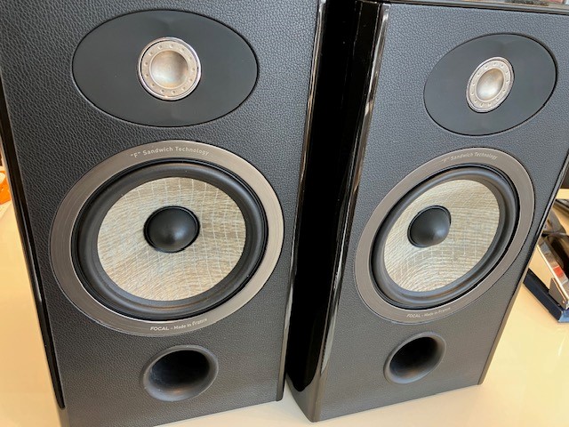 Focal Aria 906 (120x80)