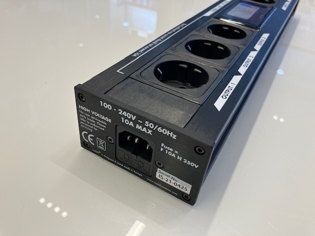 IsoTek Sirius Evo3 (80)