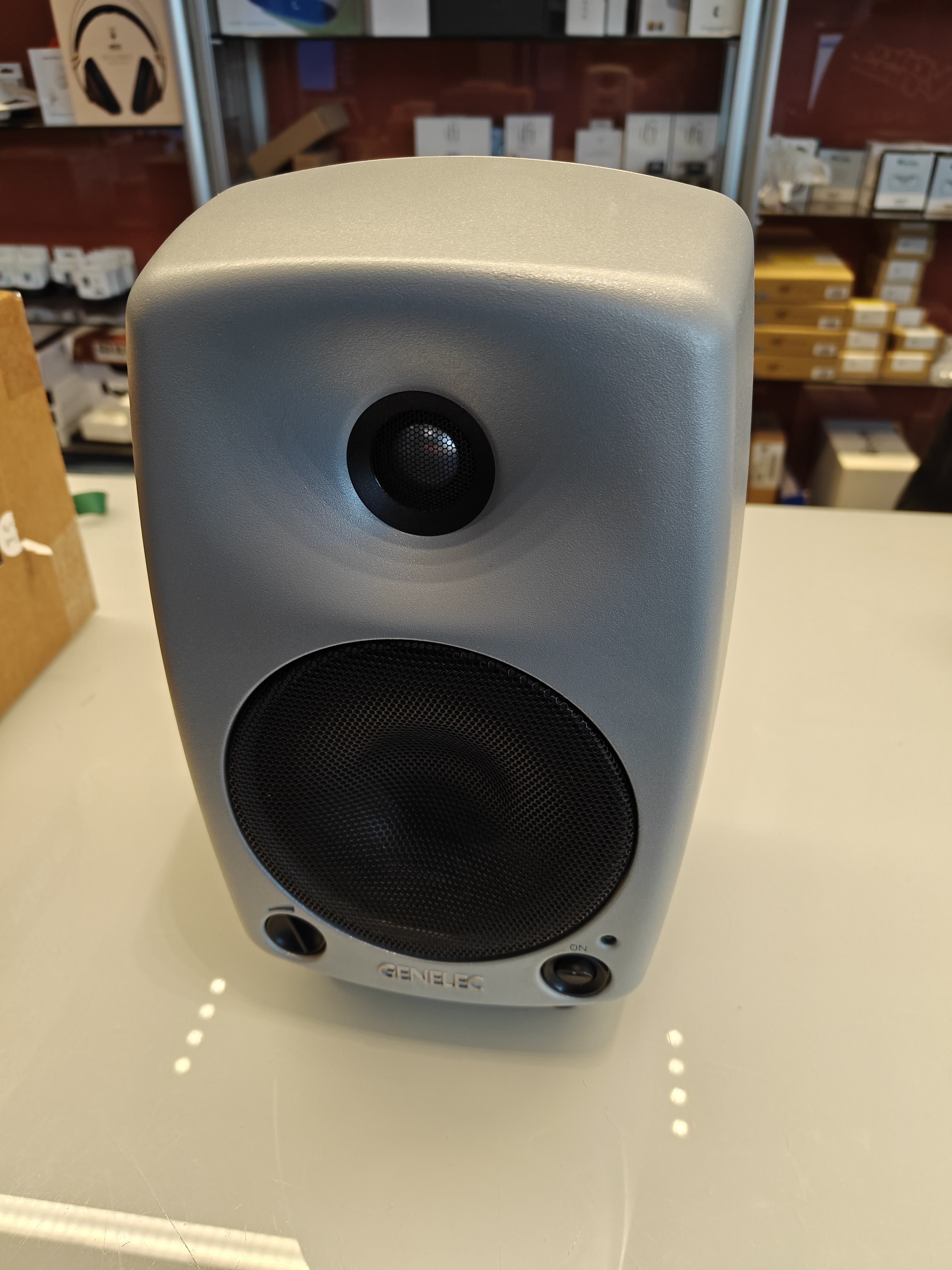 Genelec 8030A (120x80)