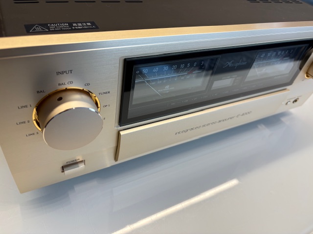 Accuphase E-4000