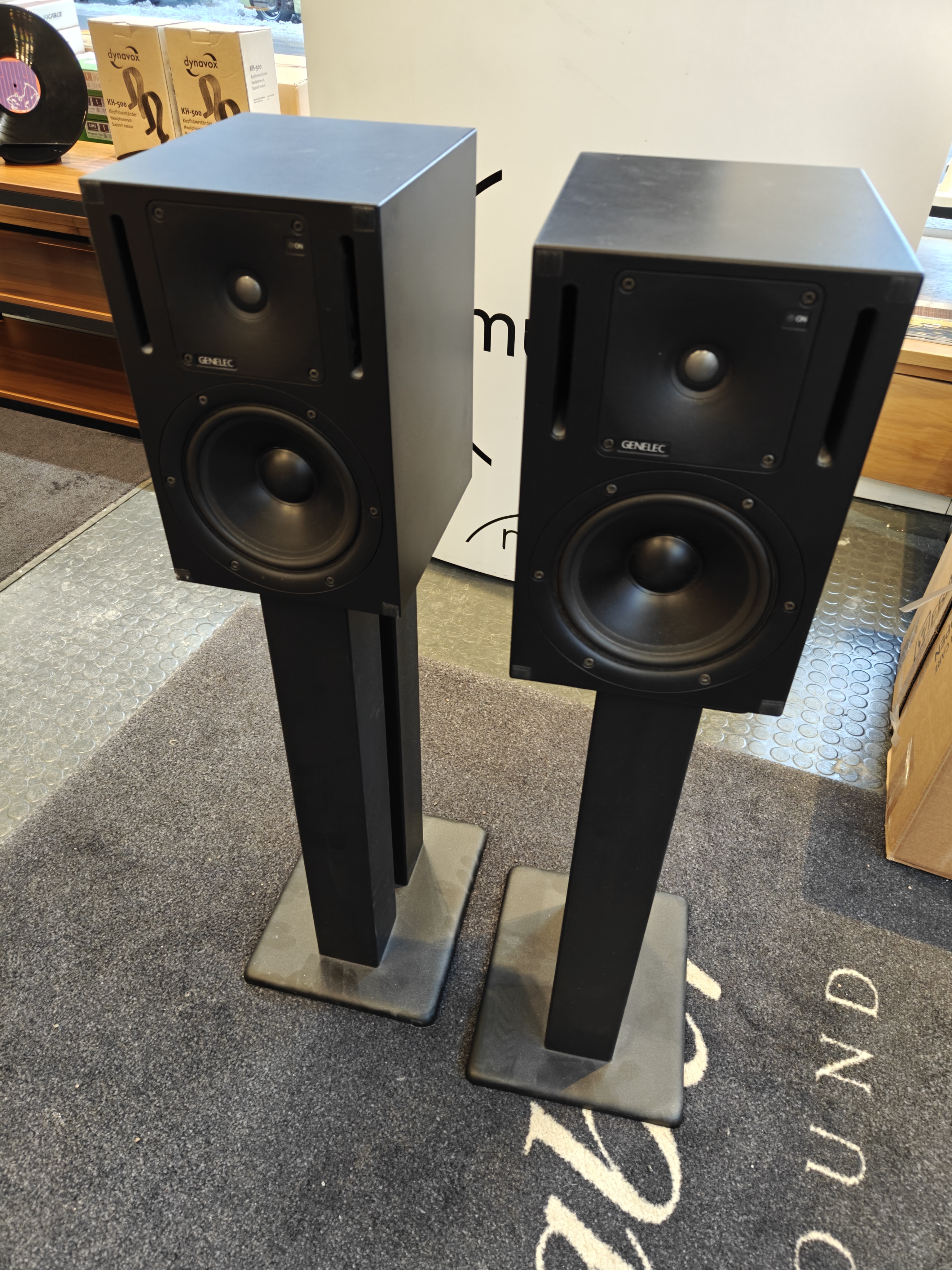 Genelec 1030A