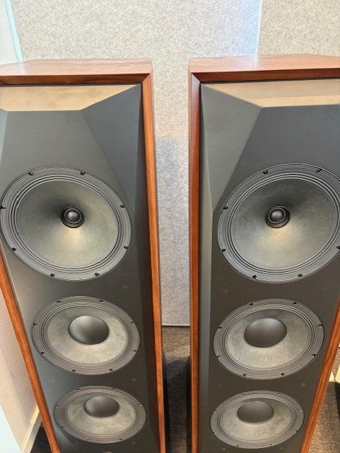 MoFi Electronics SourcePoint V10 Master Edition 